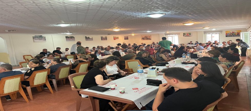 ÇORUM YAYLACIKLILAR YARDIMLAŞMA DAYANIŞMA DERNEĞİ GENEL KURULUNDA TARİHİ BULUŞMA