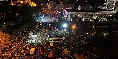 CHP Genel Başkanı Özgür Özel: Dağılmanın şartları oluşmamıştır, sonuna kadar mücadele edeceğiz